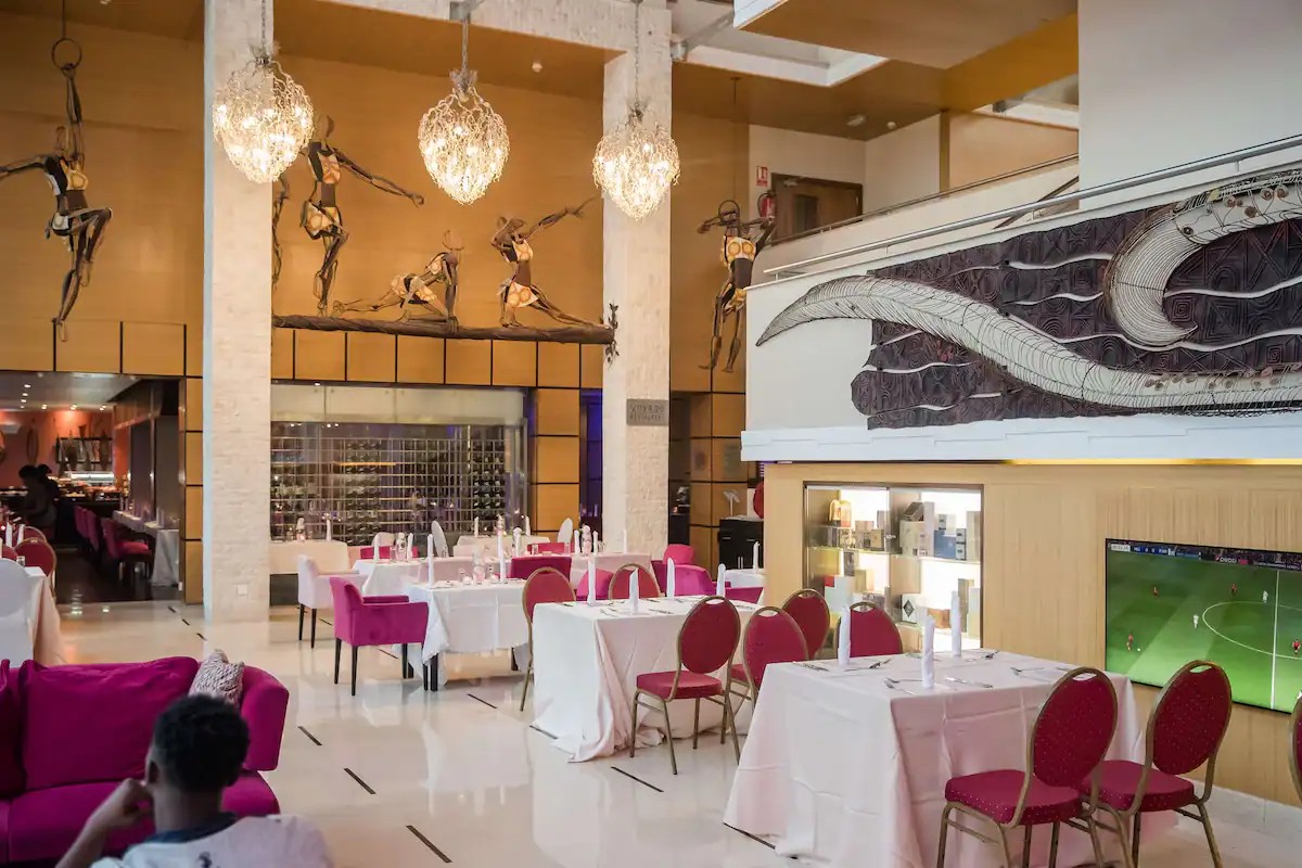Radisson Blu Anchorage Hotel dining