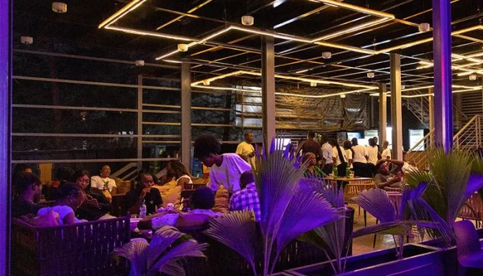 Bottle Republik sitting