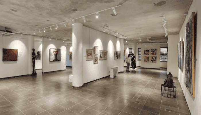 Moeshen Art Gallery Art