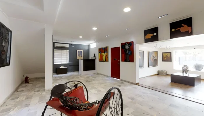 Red Door Art Gallery