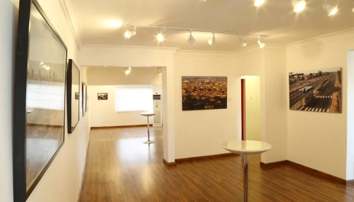 Red Door Art Gallery