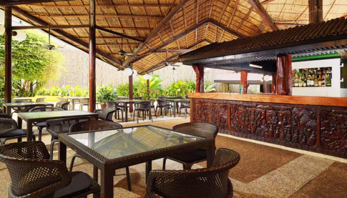 Sheraton Hotel pool bar