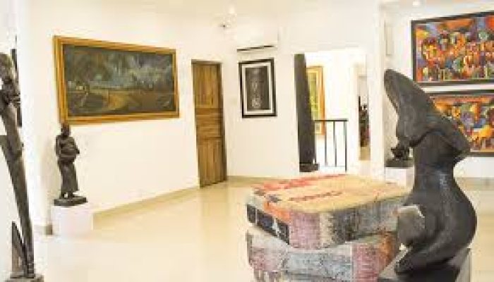 Thought Pyramid Art Center Statues And Art Pieces